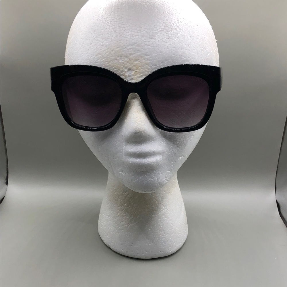 Velvet Eyewear Jane Sunglasses Black Oversized Cat Eye - Picture 9 of 10